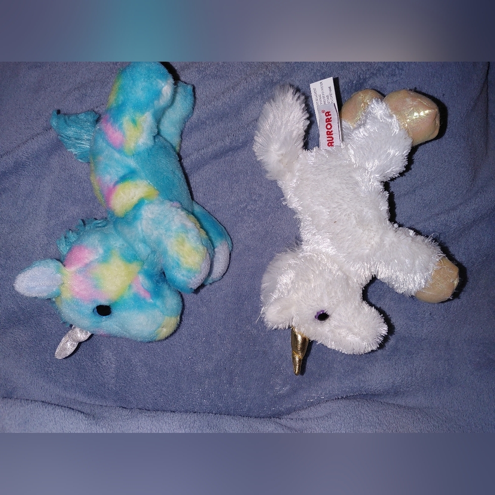 ✨4/$10✨Aurora Plush Unicorn Set - Blue and White